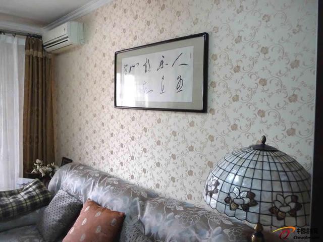 家裝材料介紹之墻紙與墻布的優(yōu)缺點對比！