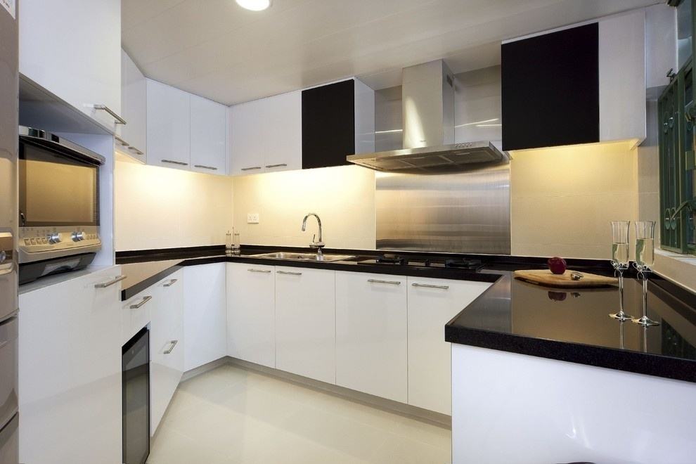 廚房吊柜燈該如何設(shè)置？吊柜燈的安裝需要注意哪些問題？