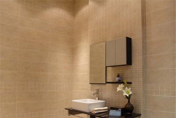 自建房裝修時，墻磚鋪貼到底是留縫好還是不留好？