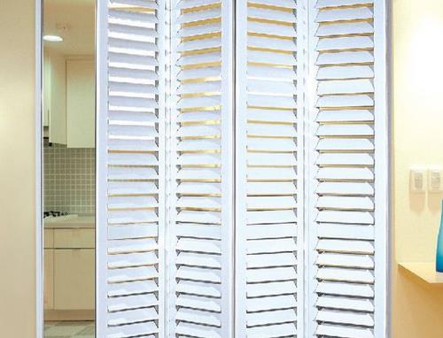 別墅裝修折疊門和推拉門哪個好