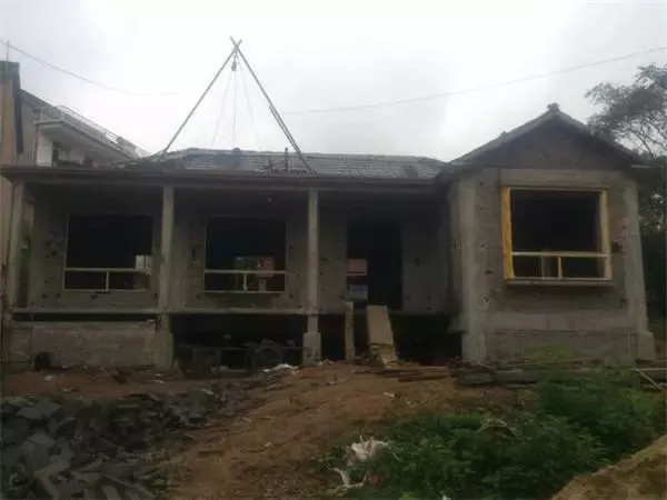 建房自訴：大叔15萬建好一層自建房，簡單舒適還省錢！