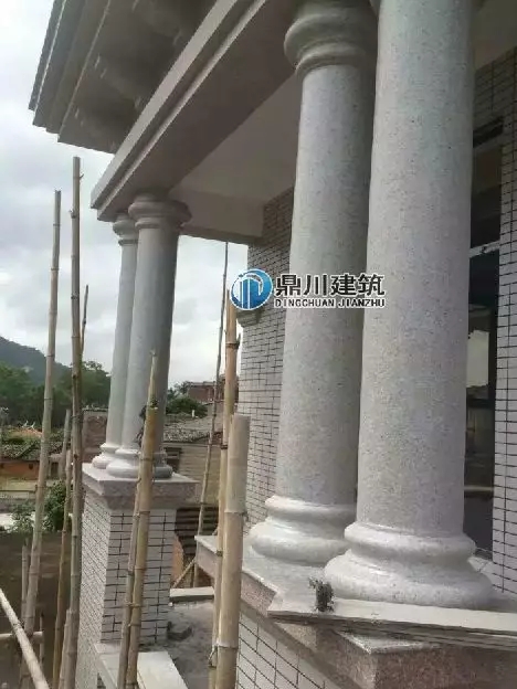 歐式風(fēng)格別墅怎能少了羅馬柱？來(lái)看羅馬柱的完美應(yīng)用！