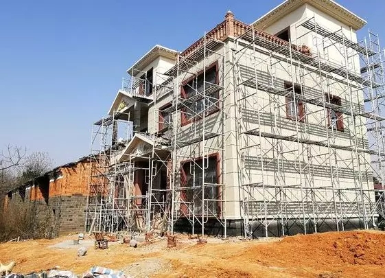 【自建房案例】網友30萬蓋三層自建房，建成效果讓鄰居紛紛仿建！