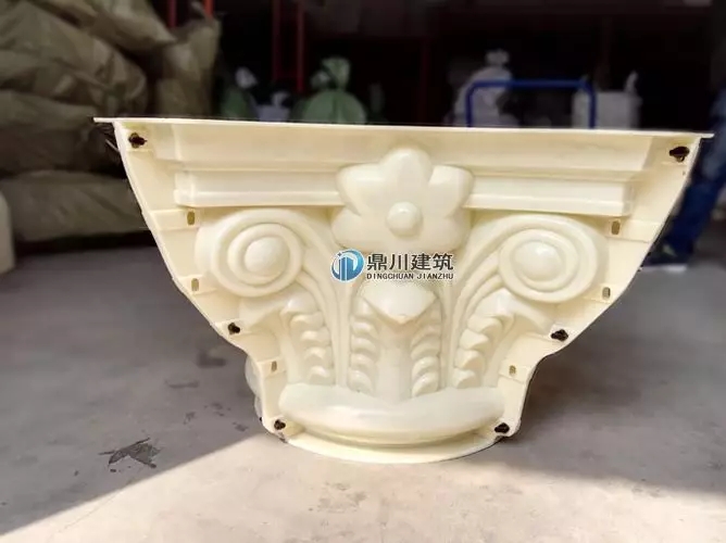 歐式風(fēng)格別墅怎能少了羅馬柱？來(lái)看羅馬柱的完美應(yīng)用！