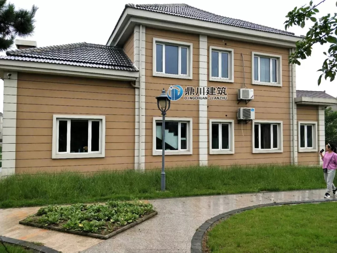 在農村照這樣建一款經典浪漫的美式小別墅，花草庭院皆相宜！