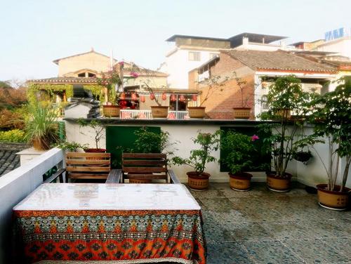 別墅露臺(tái)花園的布置技巧