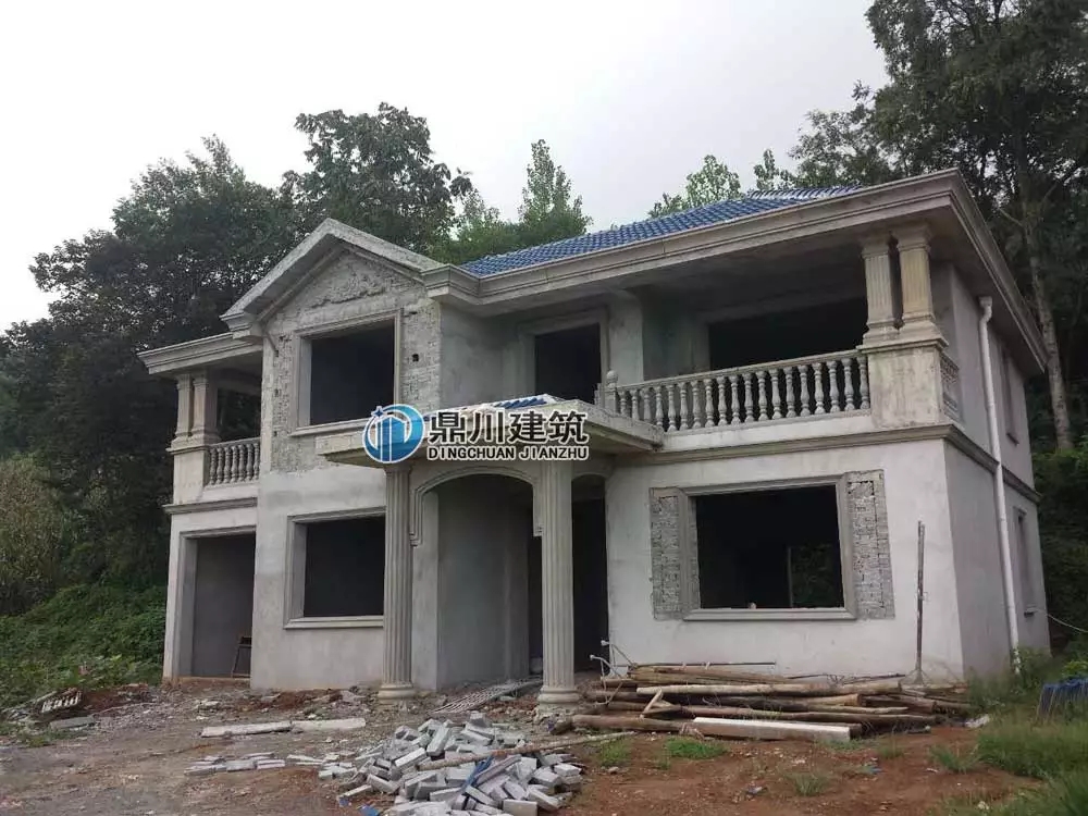 主體37萬的二層自建房設計，實拍美到爆，配上歐式構件更有檔次！