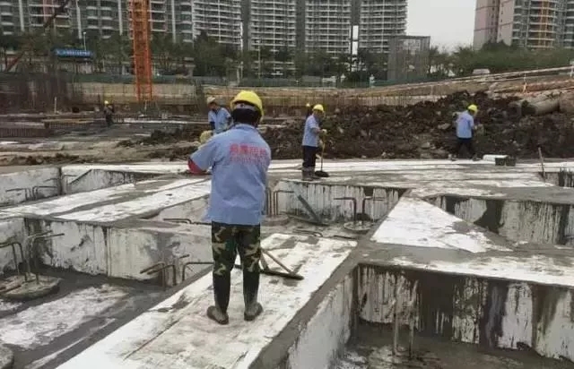 農村建房屋頂防水的施工方法，不管是平屋面還是坡屋面都用的上！