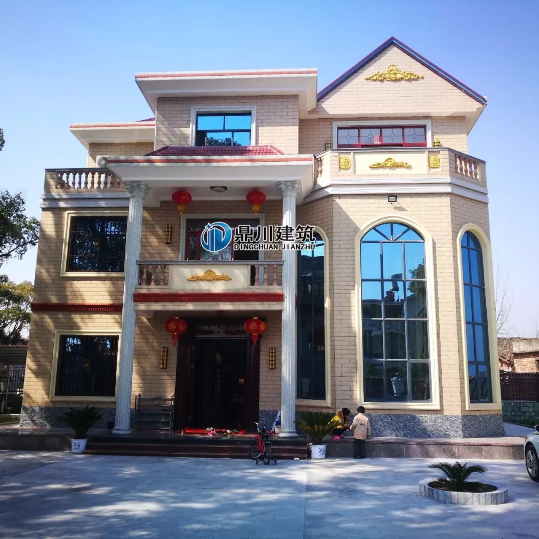 【案例】時尚感爆棚的復式三層農村別墅，還帶人人超愛的大院子！