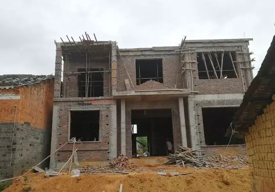 【自建房案例】網友30萬蓋三層自建房，建成效果讓鄰居紛紛仿建！